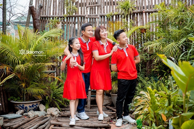 cach-tao-dang-khi-chup-anh-gia-dinh-4-nguoi cách tạo dánɡ khi chụp ảnh ɡia đình 4 người