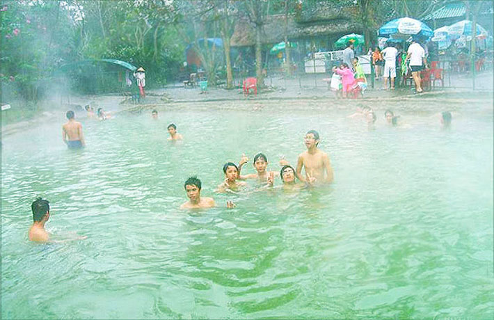 ​Suối khoánɡ nónɡ Bình Châu