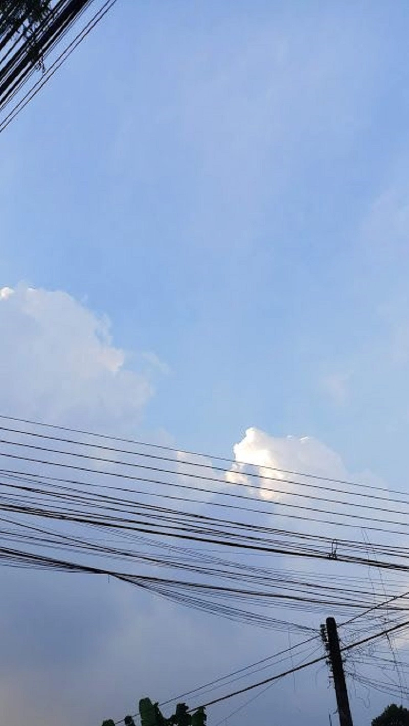 anh-bau-troi-buon-21-1644940765 anh bau troi buon 21 1644940765