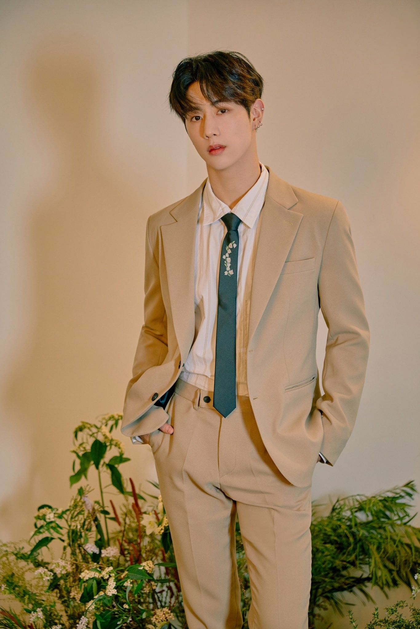 Ảnh chú rể đơn đẹp ngầu