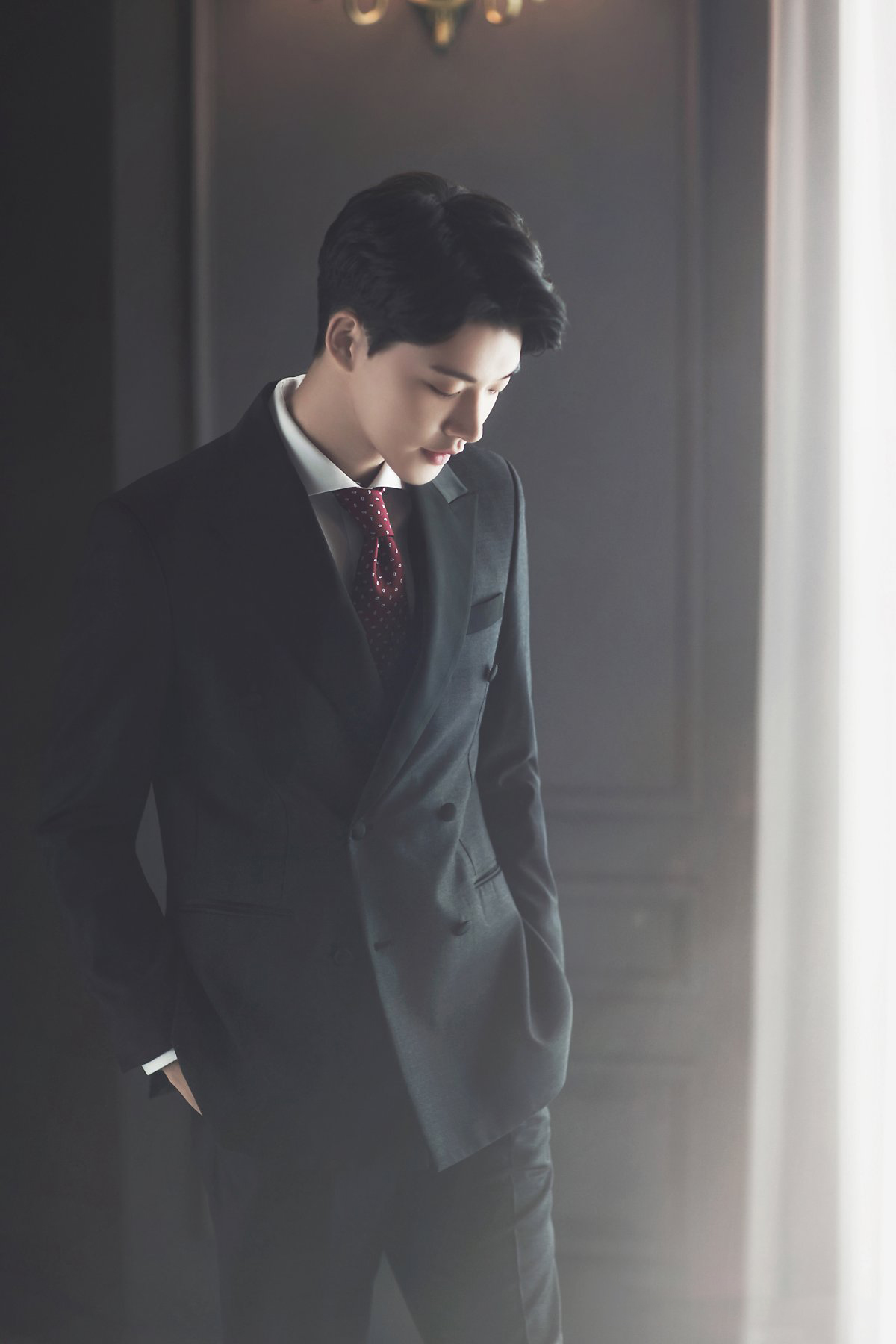 Ảnh chú rể đơn nghệ thuật