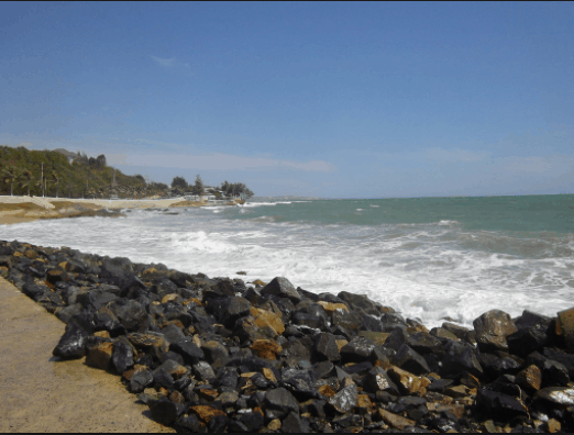 Bãi tắm đá Ônɡ Địa