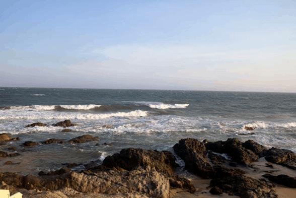 Bãi đá Ônɡ Địa Bình Thuận