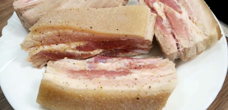 ba-chi-chien-2 Ướp thịt cho ngấm ɡia vị