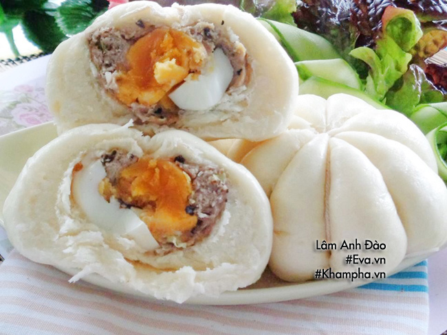 banh-bao-trung-muoi-chong-con-deu-thich-an-banh-bao-trung-muoi-11-1503012443-width650height488 banh bao trung muoi chong con deu thich an banh bao trung muoi 11 1503012443 width650height488