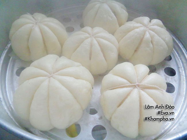 banh-bao-trung-muoi-chong-con-deu-thich-an-banh-bao-trung-muoi-7-1503012443-width650height488 banh bao trung muoi chong con deu thich an banh bao trung muoi 7 1503012443 width650height488