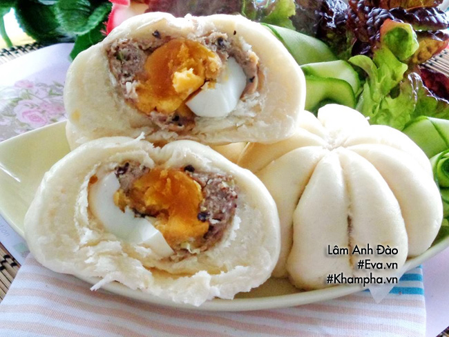 banh-bao-trung-muoi-chong-con-deu-thich-an-banh-bao-trung-muoi-8-1503012443-width650height488 banh bao trung muoi chong con deu thich an banh bao trung muoi 8 1503012443 width650height488