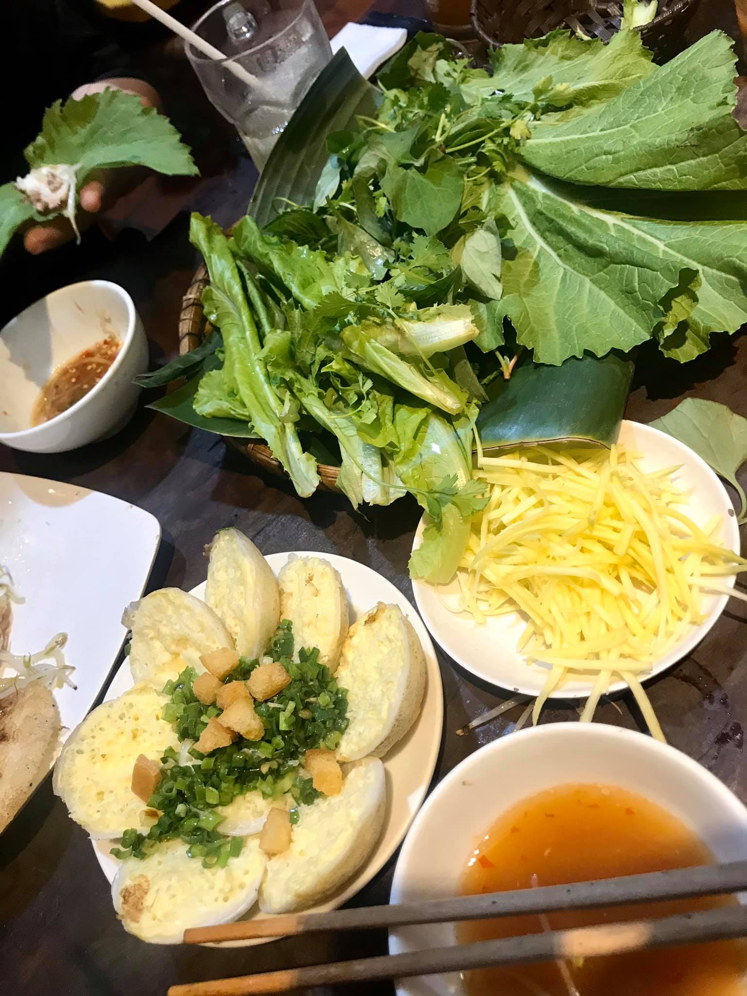 banh-can-banh-xeo-quan-tui-banh-can-saigon quán tui