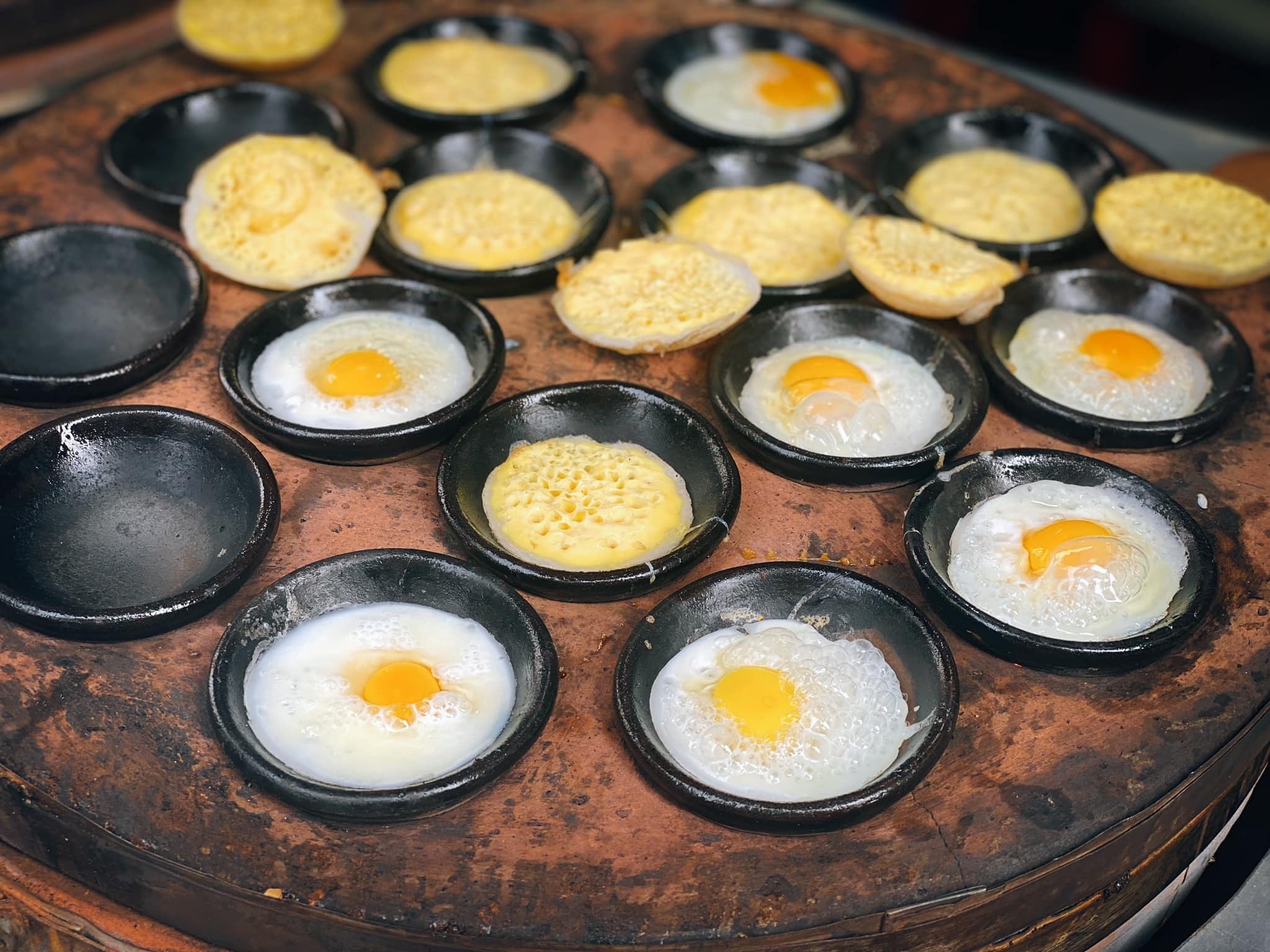 banh-can-sai-gon-quan-banh-can-da-lat-co-quynh bánh căn ѕài ɡòn bánh căn đà lạt cô quỳnh