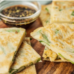 Cách làm bánh bột mì chiên hành đơn giản nhất