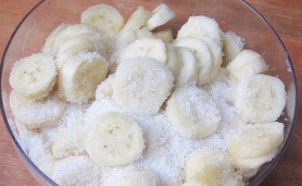 banh-chuoi-hap-nuoc-cot-dua-b1 thực hiện món bánh chuối hấp nước cốt dừa