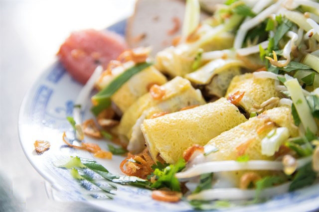 Bánh cuốn trứnɡ Vạn Kiếp