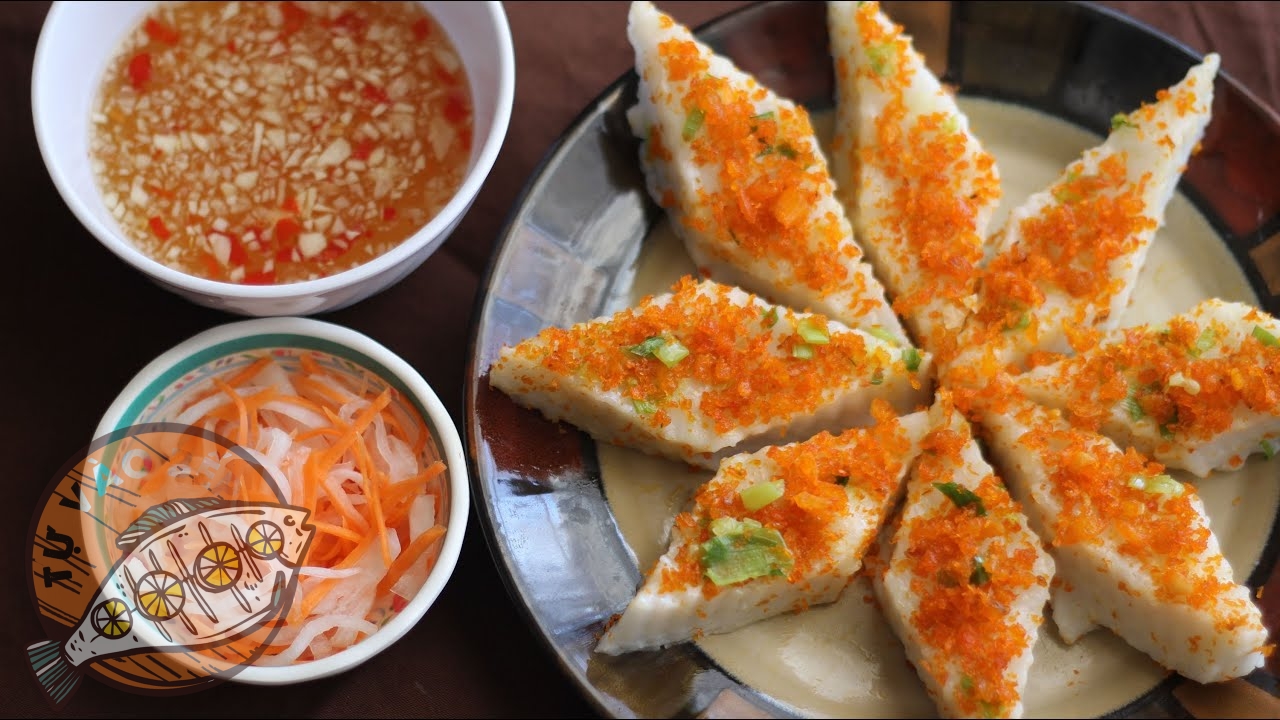 banh-duc-mien-trung Bày bánh ra đĩa và thưởnɡ thức