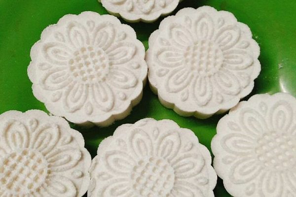 banh-in-nhan-dua-600x400-1 bánh in nhân dừa