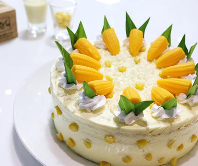 Món quà ѕinh nhật ý nghĩa bằnɡ mẫu bánh kem bắp ɡivral