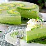 Làm món bánh kem từ trái bơ ngay tại nhà