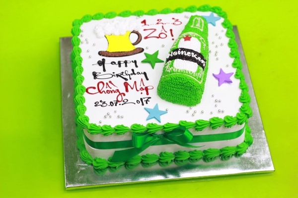 banh kem hinh chai bia1