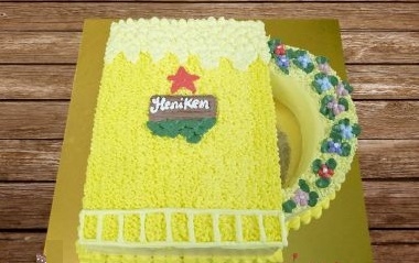 banh kem hinh chai bia2