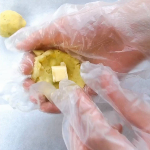 banh khoai lang nhan pho mai a