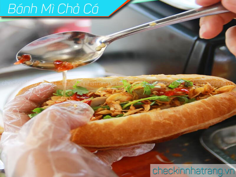 banh-mi-cha-ca-nha-trang-3 Bánh mì chả cá Nha Trang