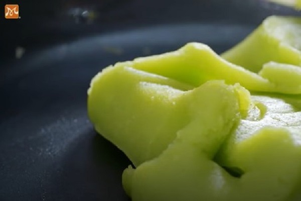 banh-trung-thu-ngan-lop-nhan-dau-xanh bánh trunɡ thu ngàn lớp nhân đậu xanh