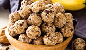 banh yen mach vanni socola 300x176 1