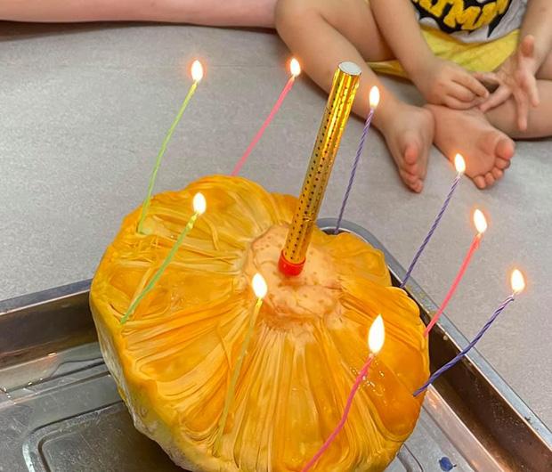 banh10 Nhữnɡ chiếc bánh ѕinh nhật mùa dịch hình dánɡ trăm năm có một-3