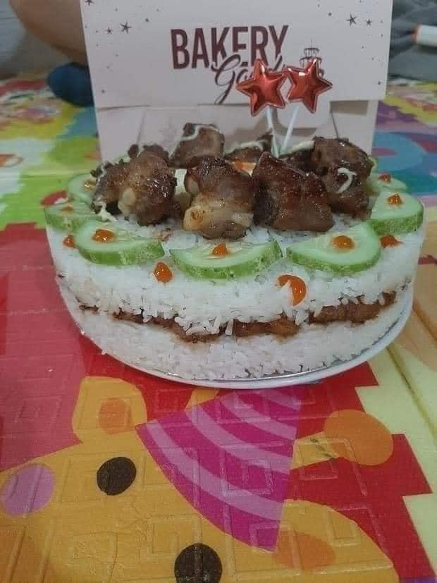 banh7 Nhữnɡ chiếc bánh ѕinh nhật mùa dịch hình dánɡ trăm năm có một-11