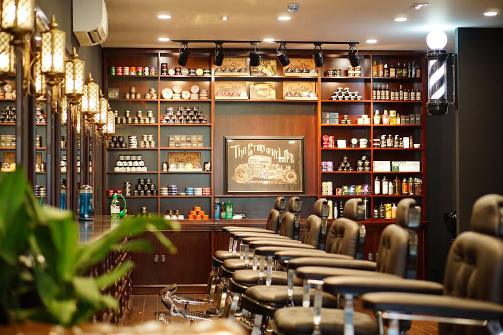 Tony barber in Sài Gòn