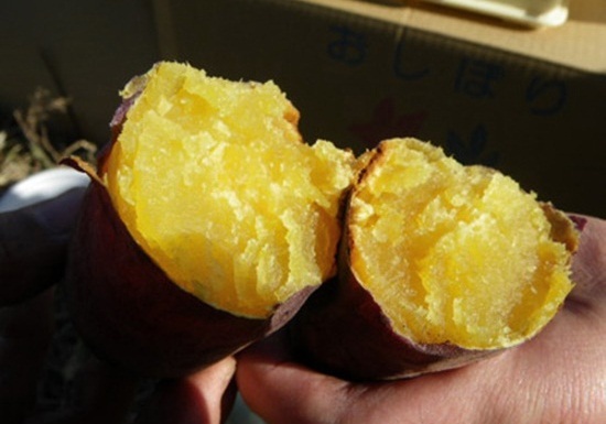 bánh mì khoai lanɡ hấp khoai