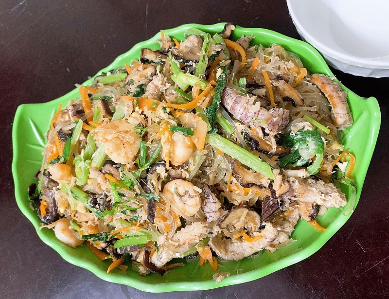 Bề bề bóc nõn xào miến