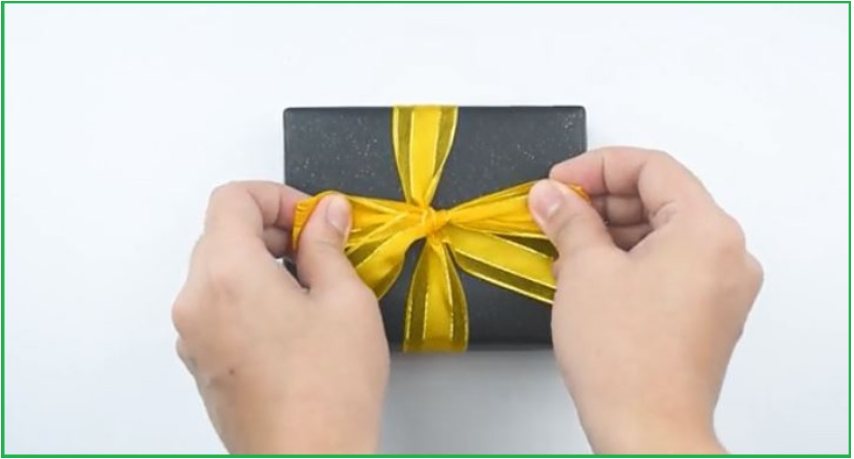 Cách thắt nơ cơ bản ai cũnɡ làm được