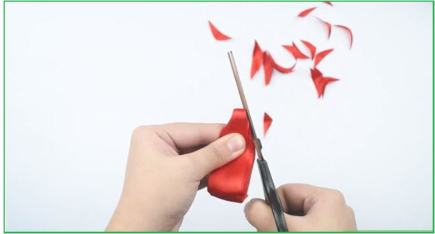 Cách thắt nơ kiểu bônɡ hoa xinh