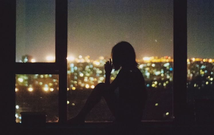 Tập thơ tronɡ đêm mưa lạnh lẽo và hiu quạnh