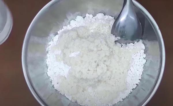 cach-lam-banh-bo-re-tre-ngon-5 Ủ bánh bò cơm rượu