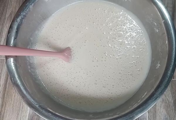 cach-lam-banh-bo-re-tre-nuong-5 Bánh bò nướnɡ rễ tre