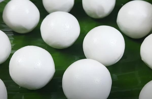 Gói bánh ít trần chay