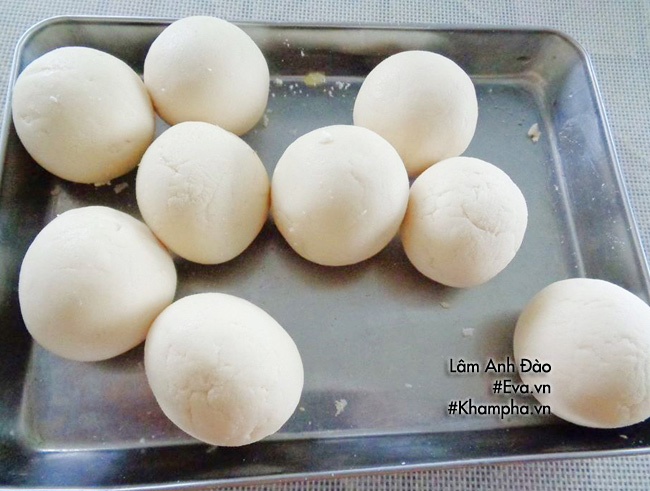 cach lam banh ran nhan dau xanh vo gion rat ngon banh cam ngao duong 3 1503447954 width650height491