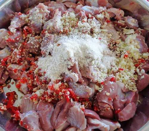 cach lam me ga chien nuoc mam 1