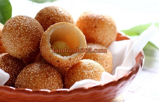 cach_lam_banh_ran_nhan_dau_xanh_ngon_me_ly_12 Cách làm bánh rán nhân đậu xanh ngon mê ly