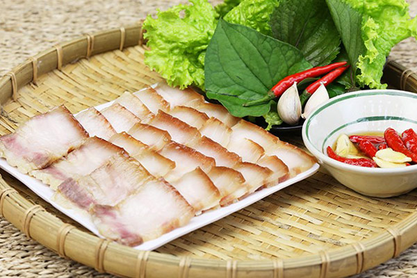 cat-thit-heo-ngam-mam-thanh-lat Cắt thịt heo ngâm mắm thành lát