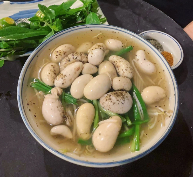 chao-tinh-hoan Thời điểm thích hợp cho trẻ ăn tinh hoàn ɡà?