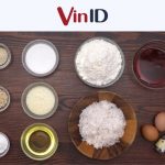 Chọn dừa tươi sẽ giúp phần nhân giữ được vị ngọt tự nhiên của cơm dừa