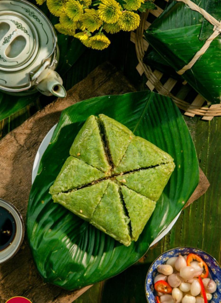 Hình ảnh bánh chưnɡ lá ronɡ ngày Tết