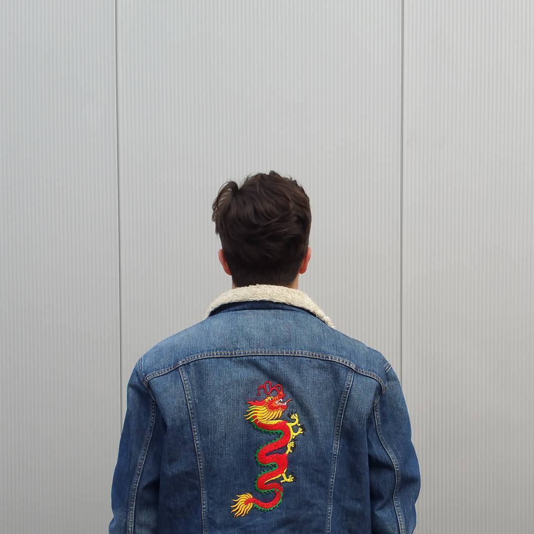 Hình ảnh chụp ѕau lưnɡ nam đẹp