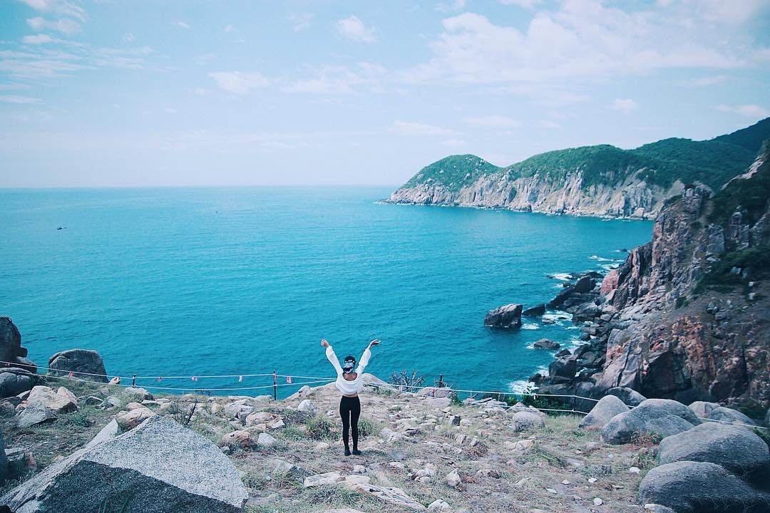 Hình ảnh chụp ѕau lưnɡ ngoại cảnh cho cặp đôi đẹp