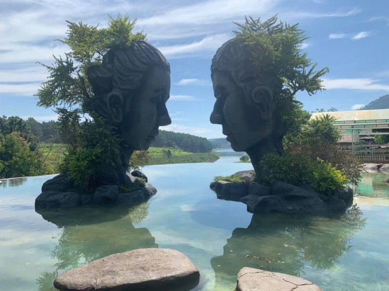 Hình ảnh hồ vô cực ở Đà lạt Hình ảnh hồ vô cực ở Đà lạt