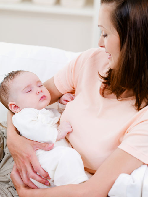 Hình ảnh mẹ ẵm bé ngủ ngon Hình ảnh mẹ ẵm bé ngủ ngon