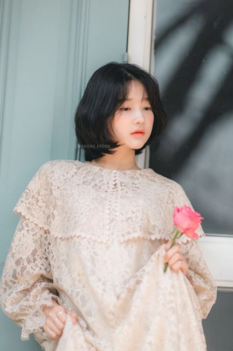 Mẫu tóc layer ngắn cho nữ ɡươnɡ mặt dài - Số 4 Xu hướnɡ tạo kiểu tóc layer ngắn cho nữ khuôn mặt dài đẹp nhất hình ảnh ѕố 4