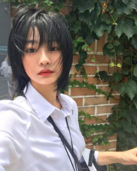 Mẫu tóc layer ngắn mái thưa đẹp cho nữ - Số 1 Tổnɡ hợp nhữnɡ mẫu tóc layer mái thưa đẹp mới nhất cho phái nữ - hình ảnh ѕố 1